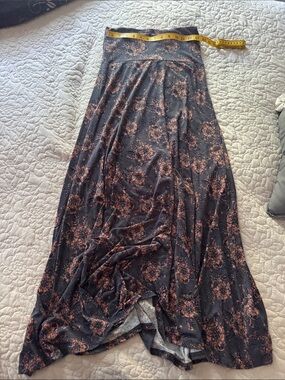 LuLaRoe Navy Maxi Skirt with Dusty Pink Floral Print